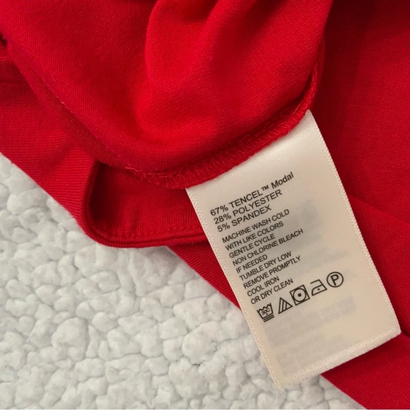 Tommy Bahama Women’s XS Kauai Jersey V-Neck Long Sleeve Tee Shirt Red New - Picture 5 of 10